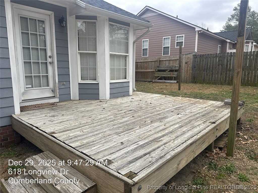 618 Longview Dr - Photo 4 of 22