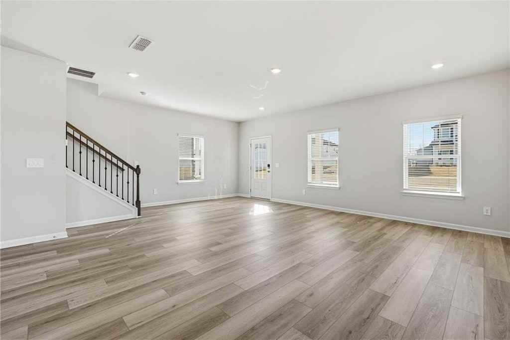 1503 Wild Fox Run - Photo 6 of 46