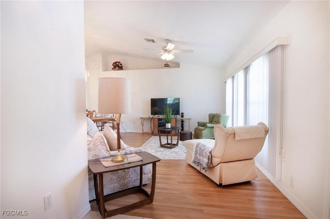 3032 Sw 10th Ave - Photo 2 of 40