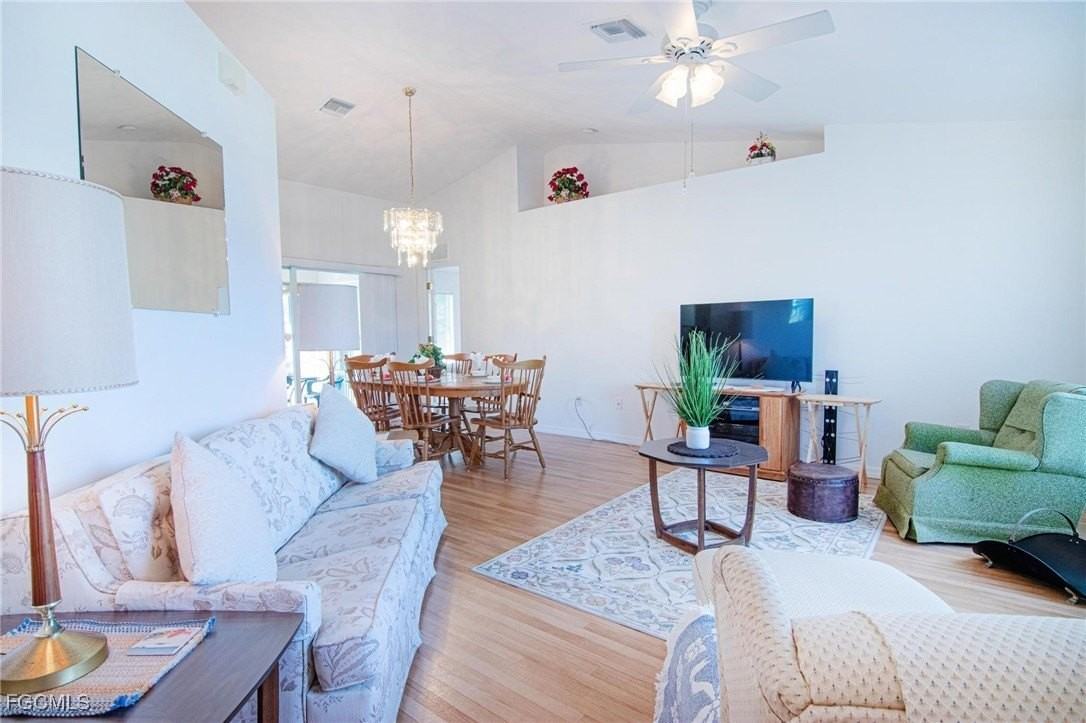 3032 Sw 10th Ave - Photo 3 of 40