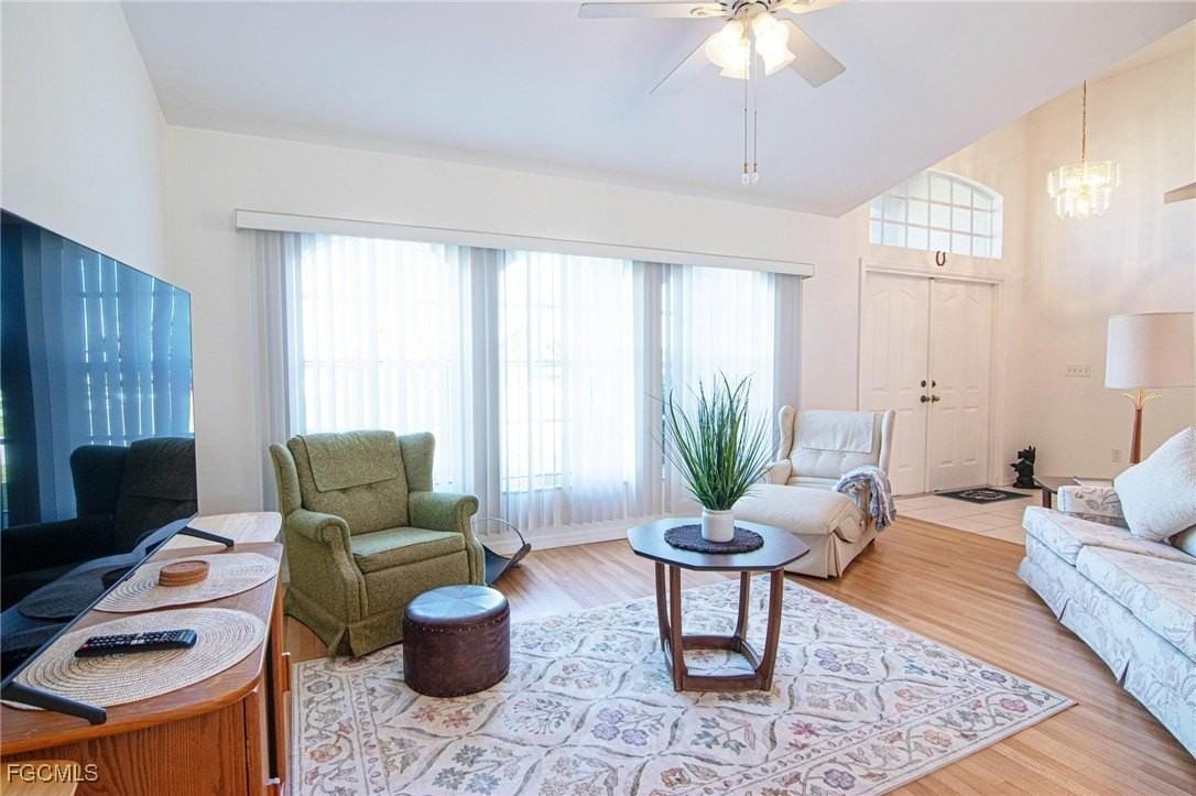 3032 Sw 10th Ave - Photo 6 of 40