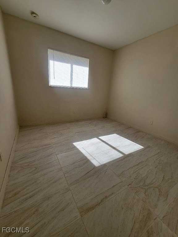 862 Holmes Ave - Photo 7 of 15