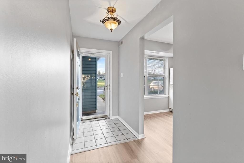 387 Independence Dr - Photo 3 of 25