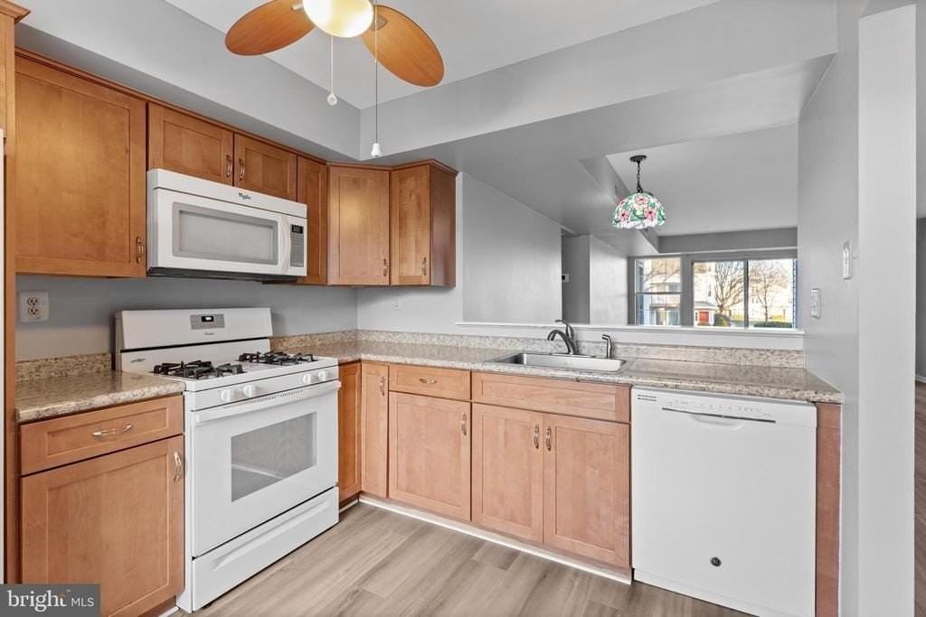 387 Independence Dr - Photo 5 of 25