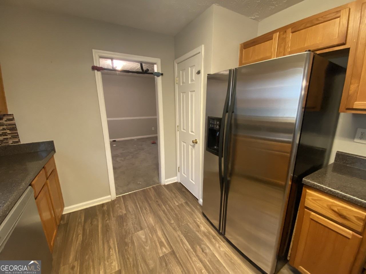 7952 Weathers Ct - Photo 3 of 4