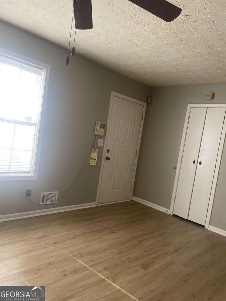 5036 Stone Trce - Photo 2 of 28