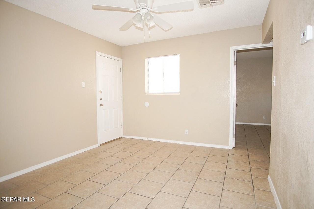 8604 Lawson St Apt 5 #5 - Photo 3 of 13