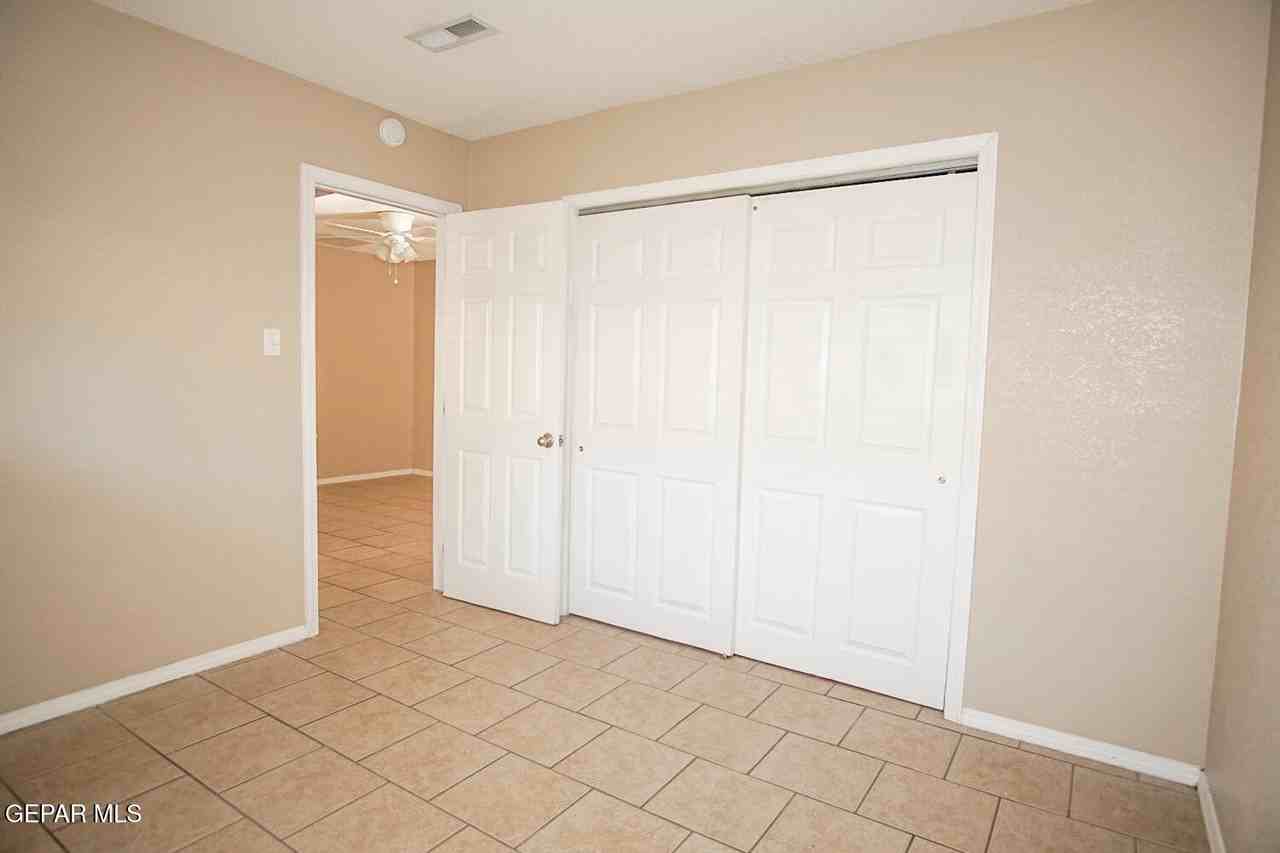 8604 Lawson St Apt 5 #5 - Photo 7 of 13