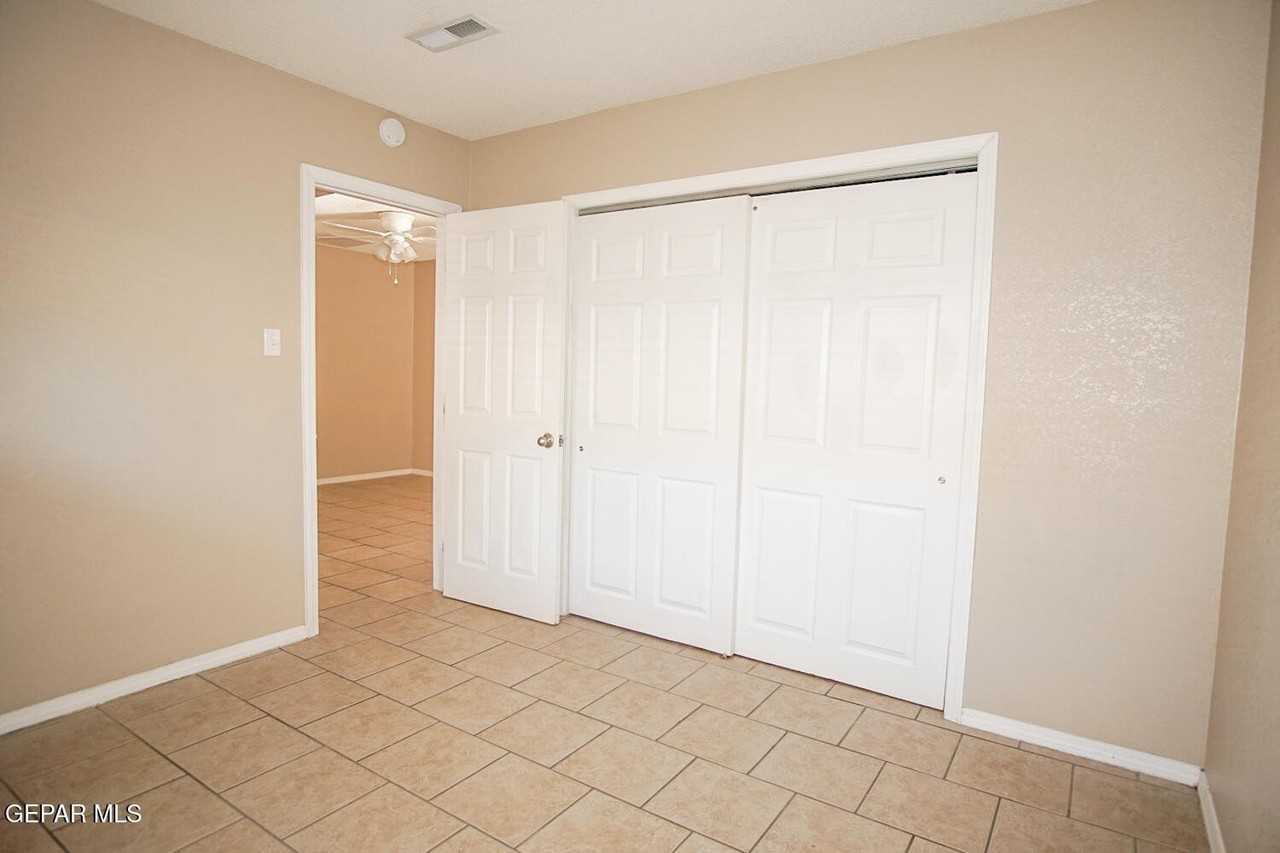 8612 Lawson St Apt 7 #7 - Photo 7 of 13