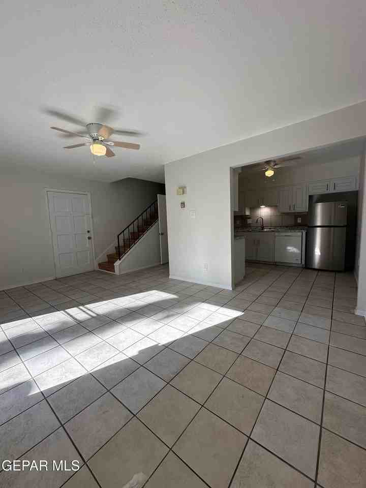 6713 Escondido Dr Apt C #C - Photo 3 of 13