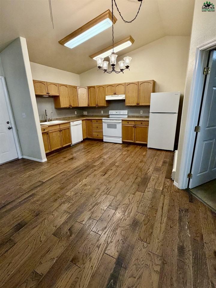 2361 Badger Rd #C - Photo 3 of 10