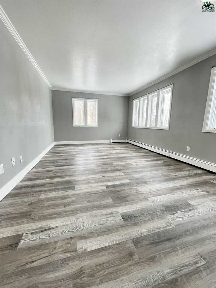 102 B St #12 - Photo 3 of 13