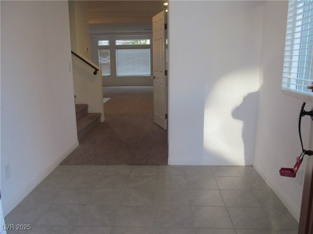 7653 Sandhaven St - Photo 3 of 8