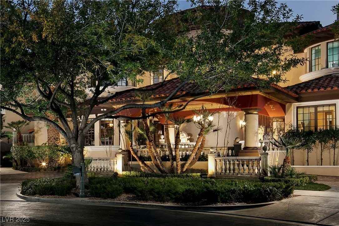 8801 Palm Greens Ct - Photo 4 of 50