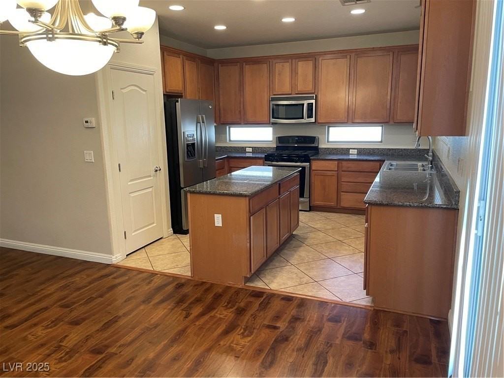 5920 Altissimo St - Photo 5 of 10