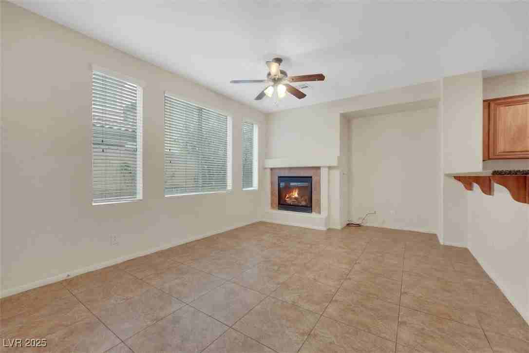 6125 Sugartree Ave - Photo 5 of 20