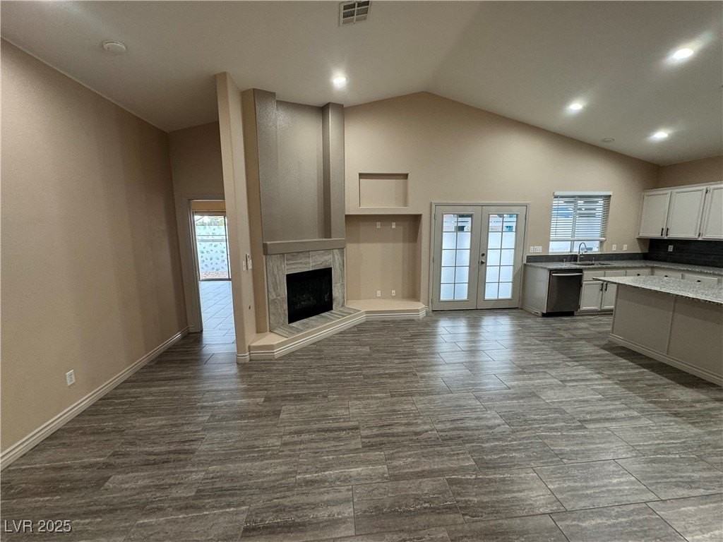 2503 Hollow Oak Ave - Photo 7 of 39