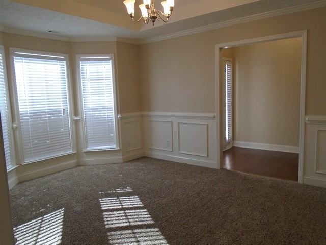 230 Creekside Cir - Photo 3 of 12