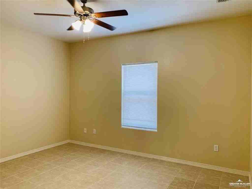 2706 E Garfield Ave #3 - Photo 7 of 7