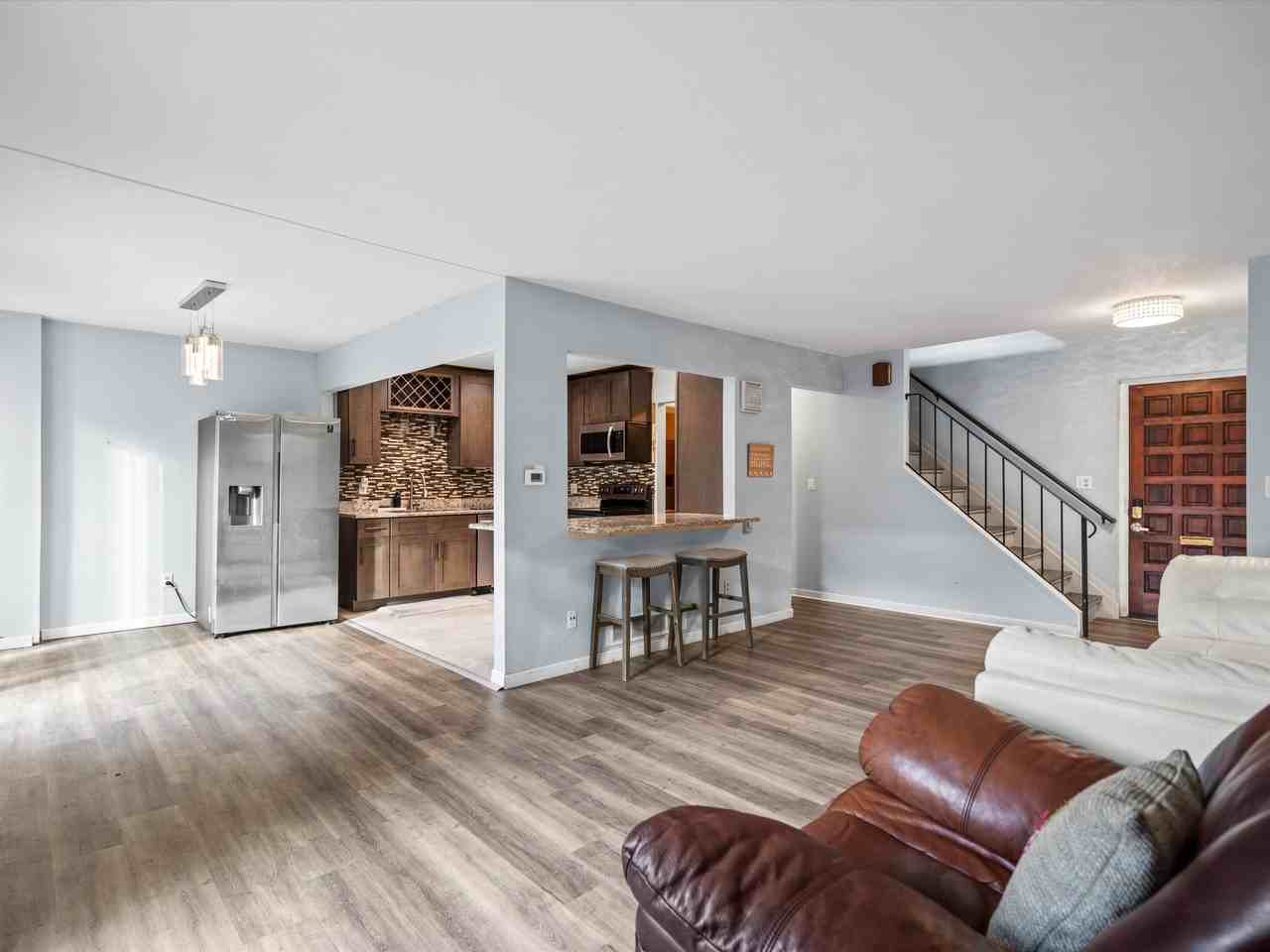 18270 University Park Dr - Photo 6 of 29