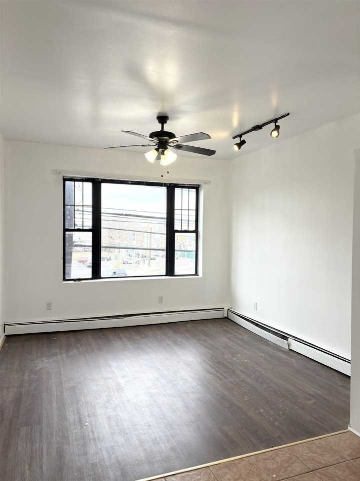 1870 John F Kennedy Blvd #2A - Photo 2 of 6