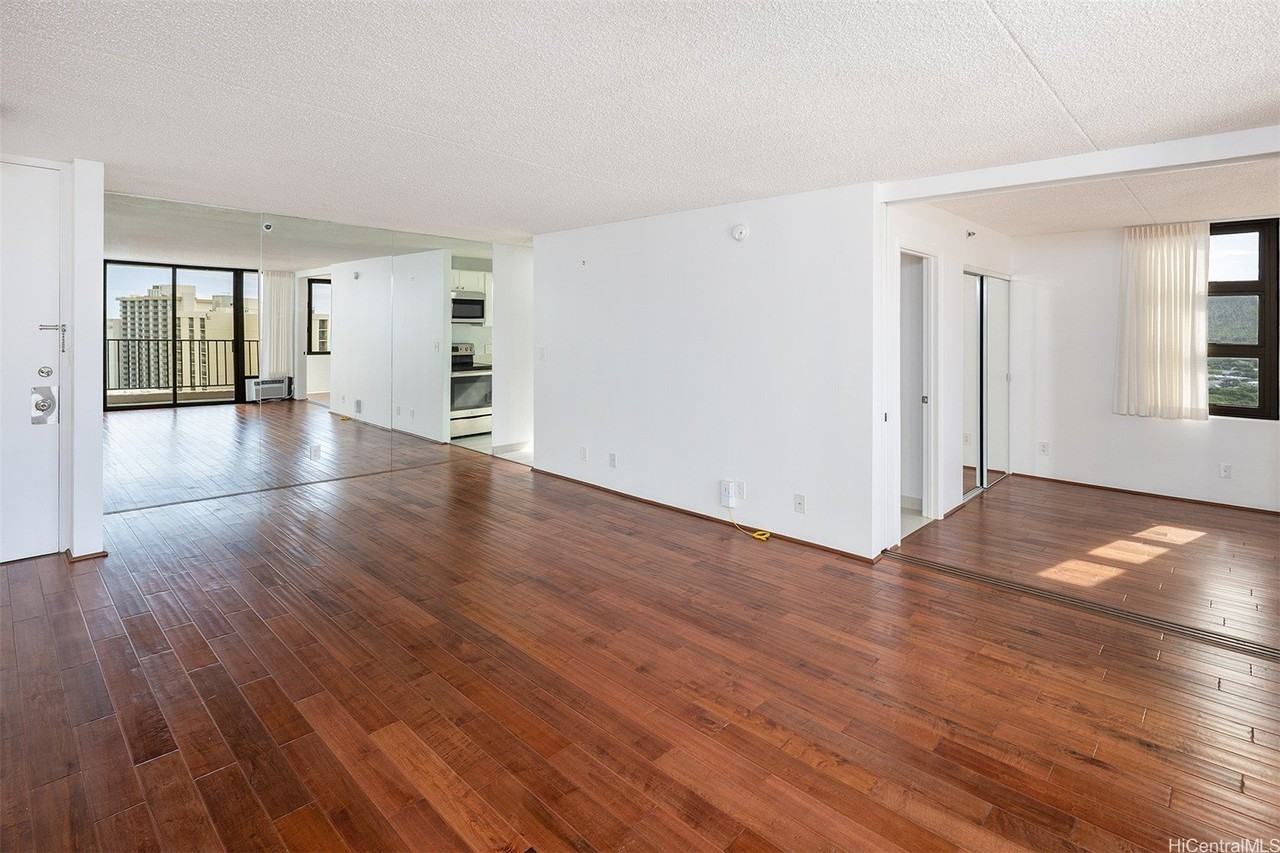 201 Ohua Ave Apt T2-2214 - Photo 4 of 19