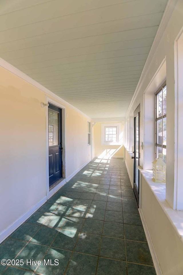 417 Third St - Photo 4 of 31