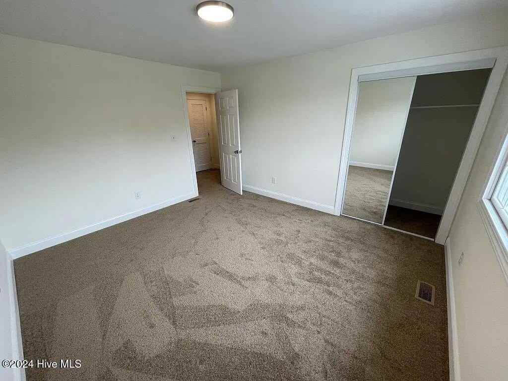 3810 Symi Cir Apt 18 #18 - Photo 6 of 9