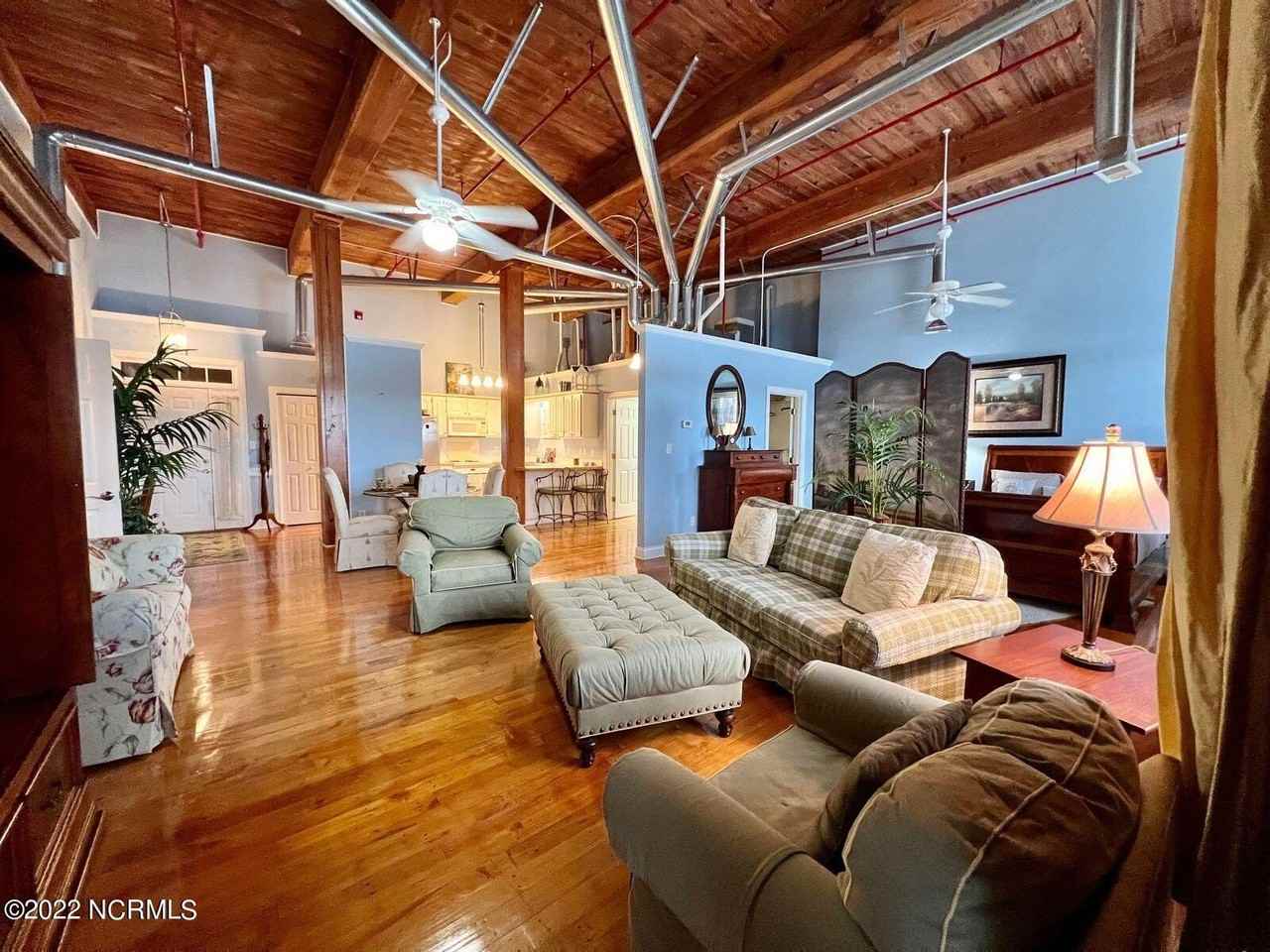 104 Carolyns Mill Pl - Photo 2 of 12