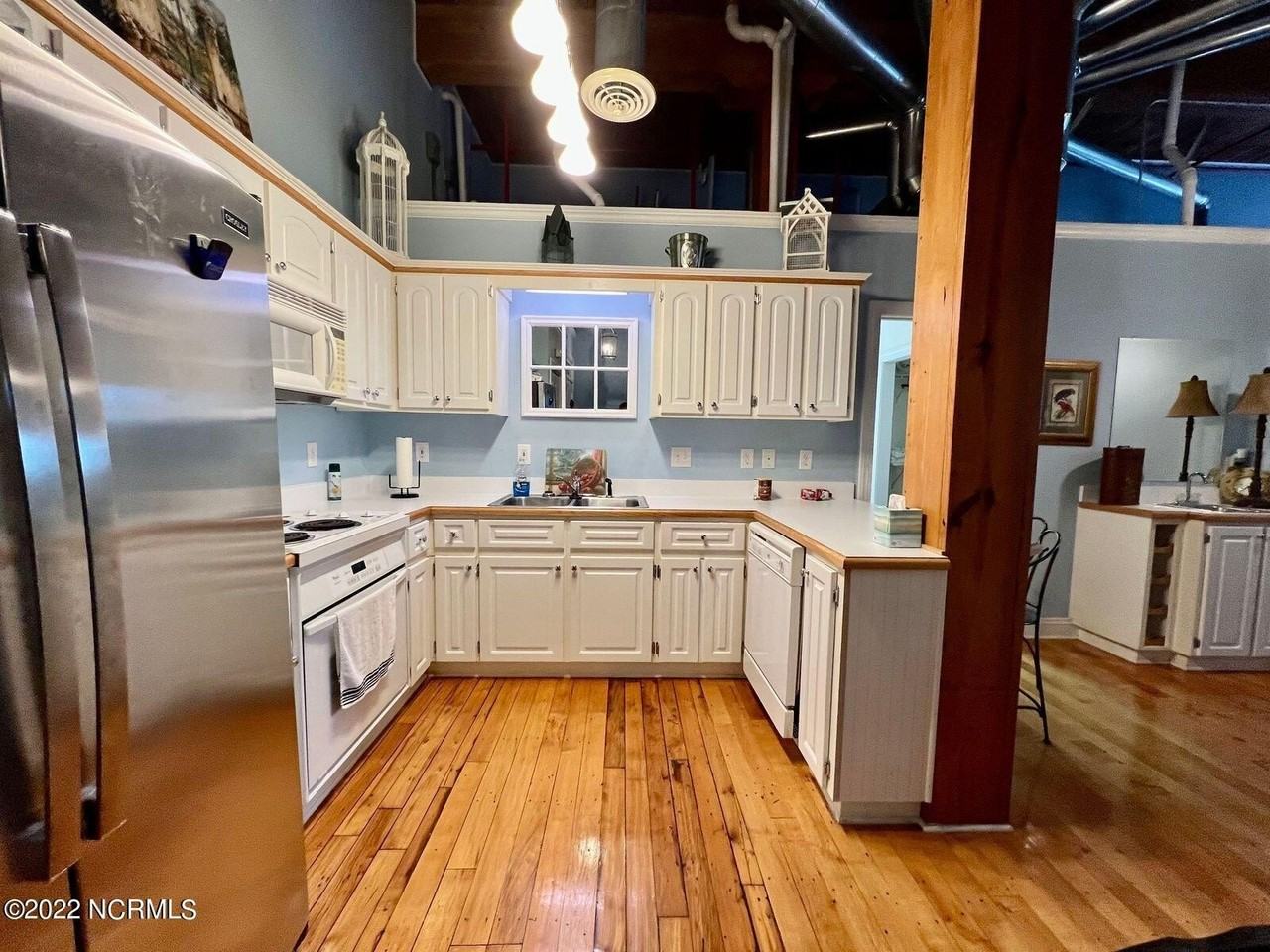 104 Carolyns Mill Pl - Photo 3 of 12