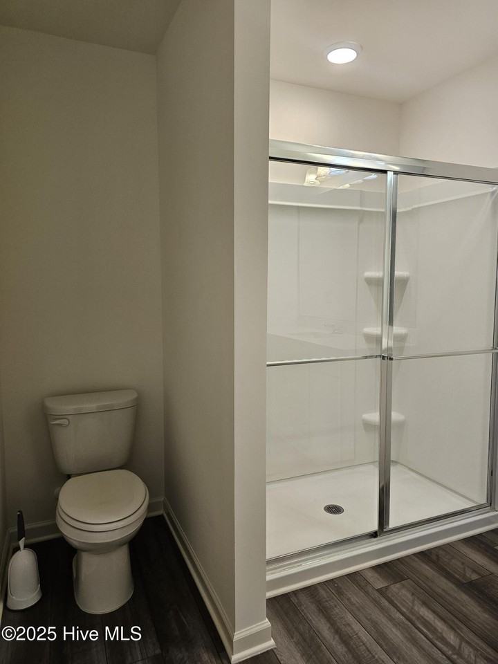 3413 Baybrooke Dr W Apt A #A - Photo 7 of 31