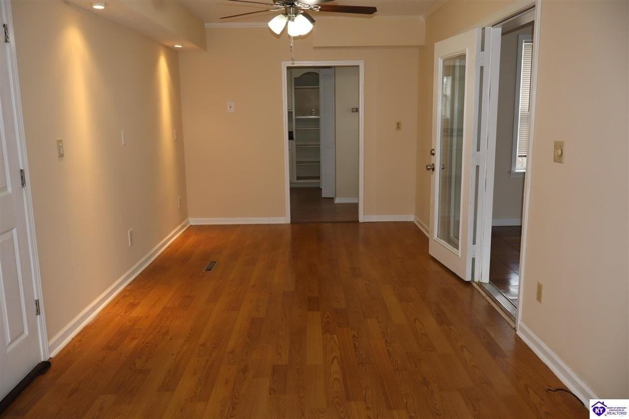 4484 Rineyville Rd - Photo 7 of 32