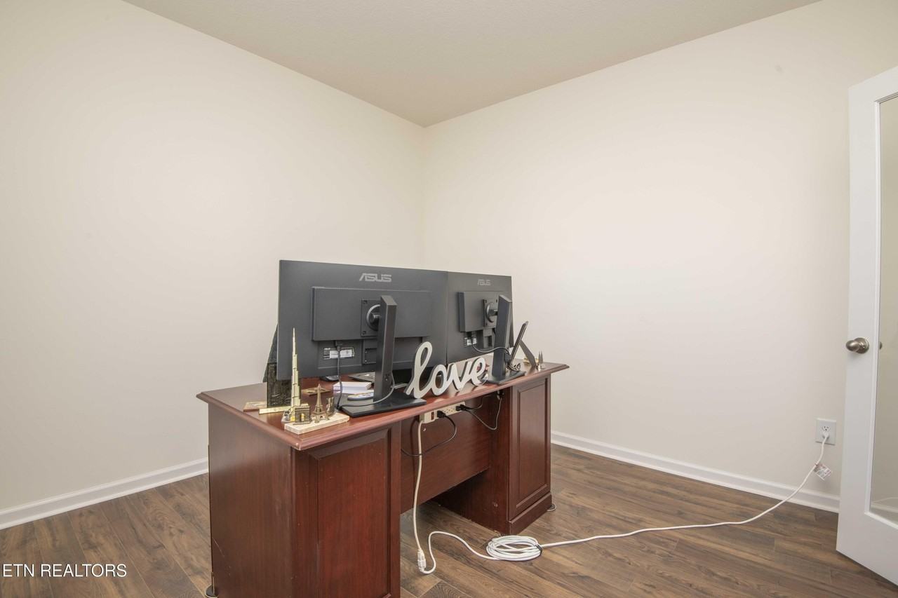 12332 Manhattan Ln - Photo 7 of 50