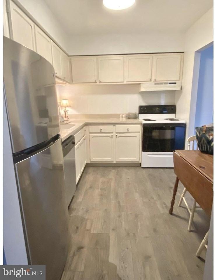 7UNIT Rockford Rd - Photo 4 of 11