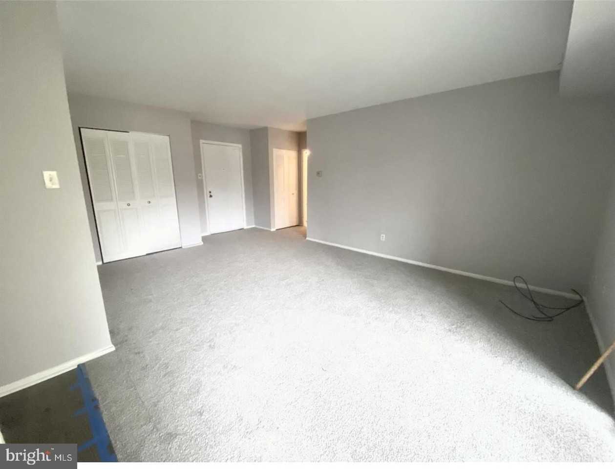 7UNIT Rockford Rd - Photo 5 of 11