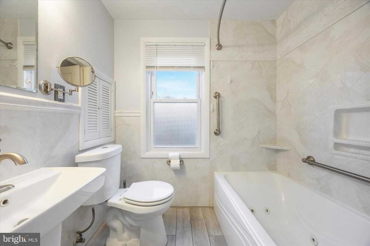 103 Valley Rd - Photo 7 of 15