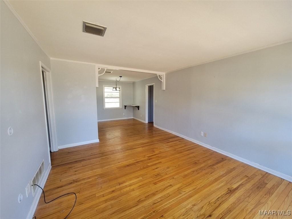 1010 Loch Haven Rd - Photo 3 of 13