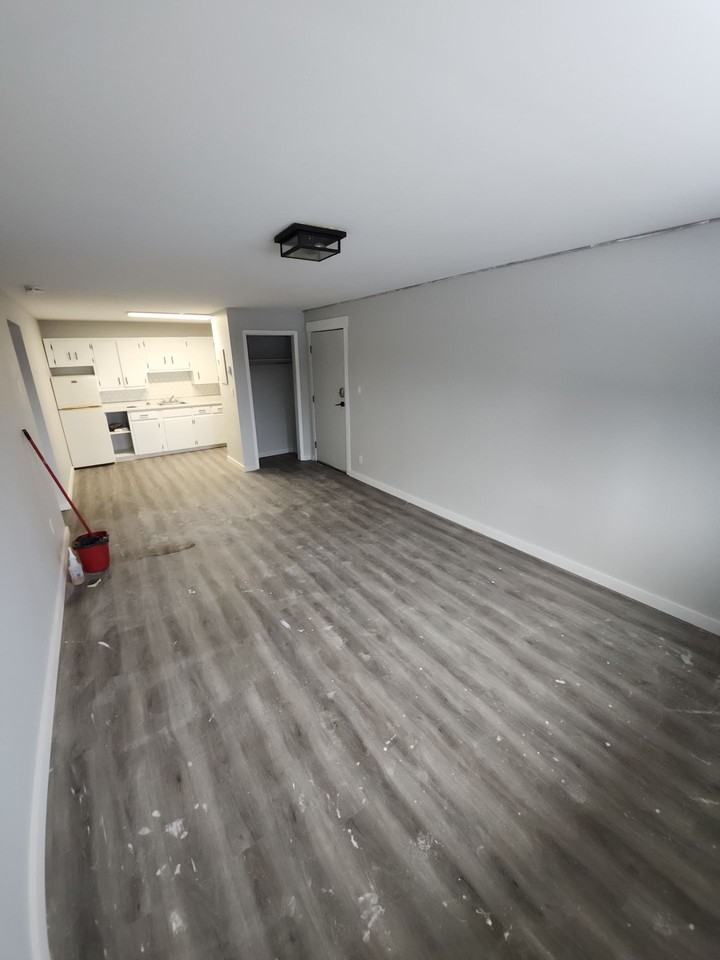 30 Parkwood Dr #6 - Photo 2 of 8