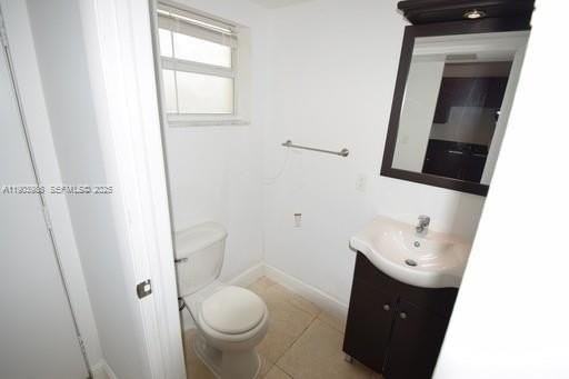 4137 Stirling Rd #304 - Photo 6 of 8