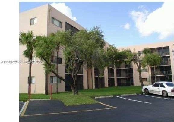 8540 Sw 133rd Avenue Rd #407 - Photo 2 of 12