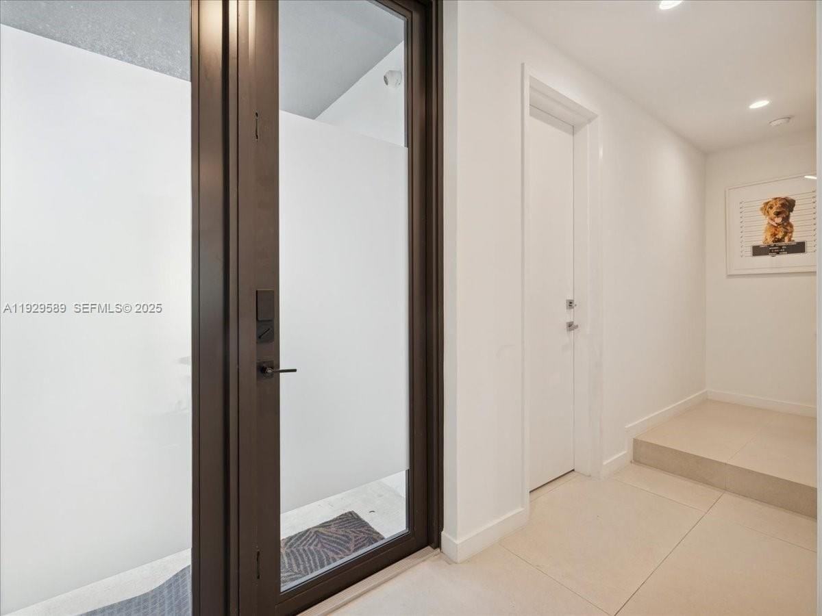 3458 Day Ave - Photo 4 of 29