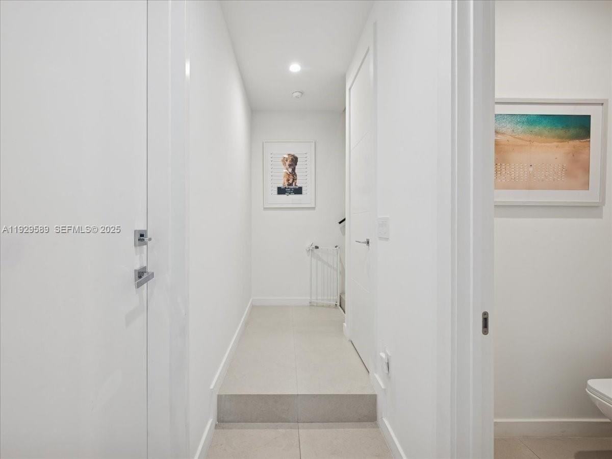 3458 Day Ave - Photo 5 of 29