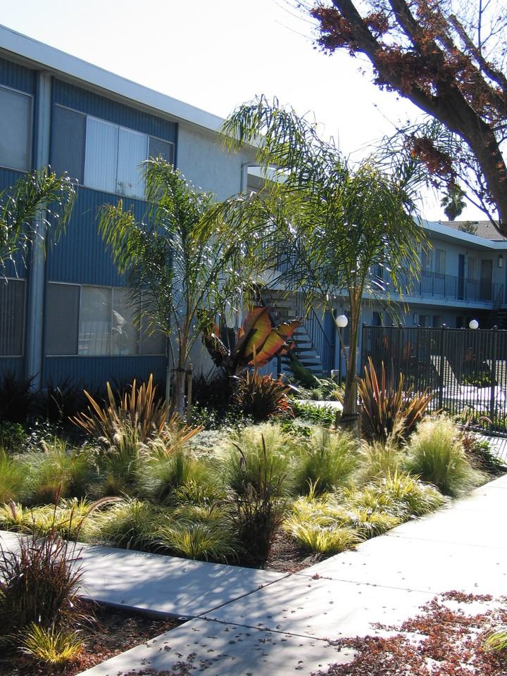 2028 Franciscan Way - Photo 2 of 5