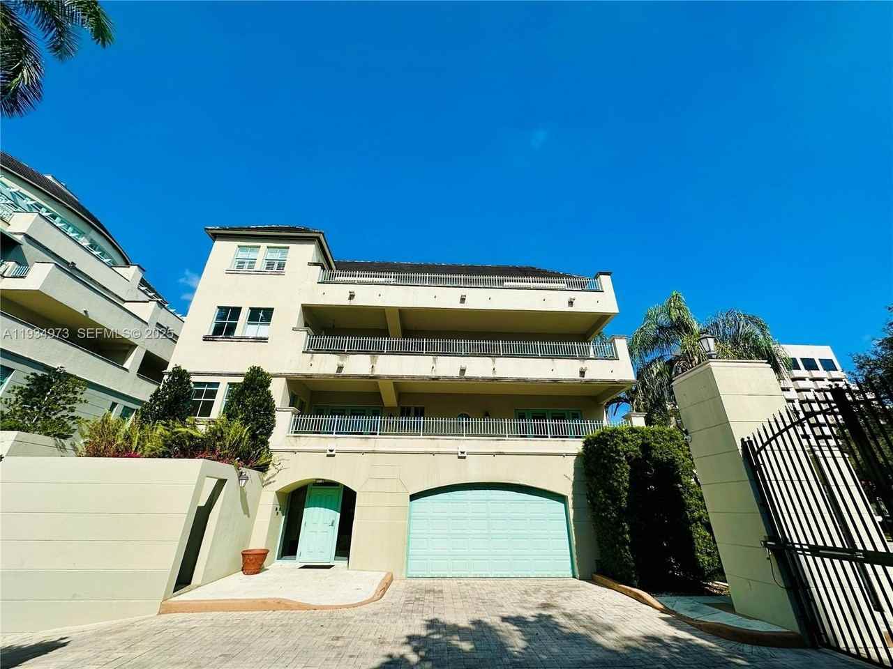 2600 Segovia St #701 - Photo 3 of 50