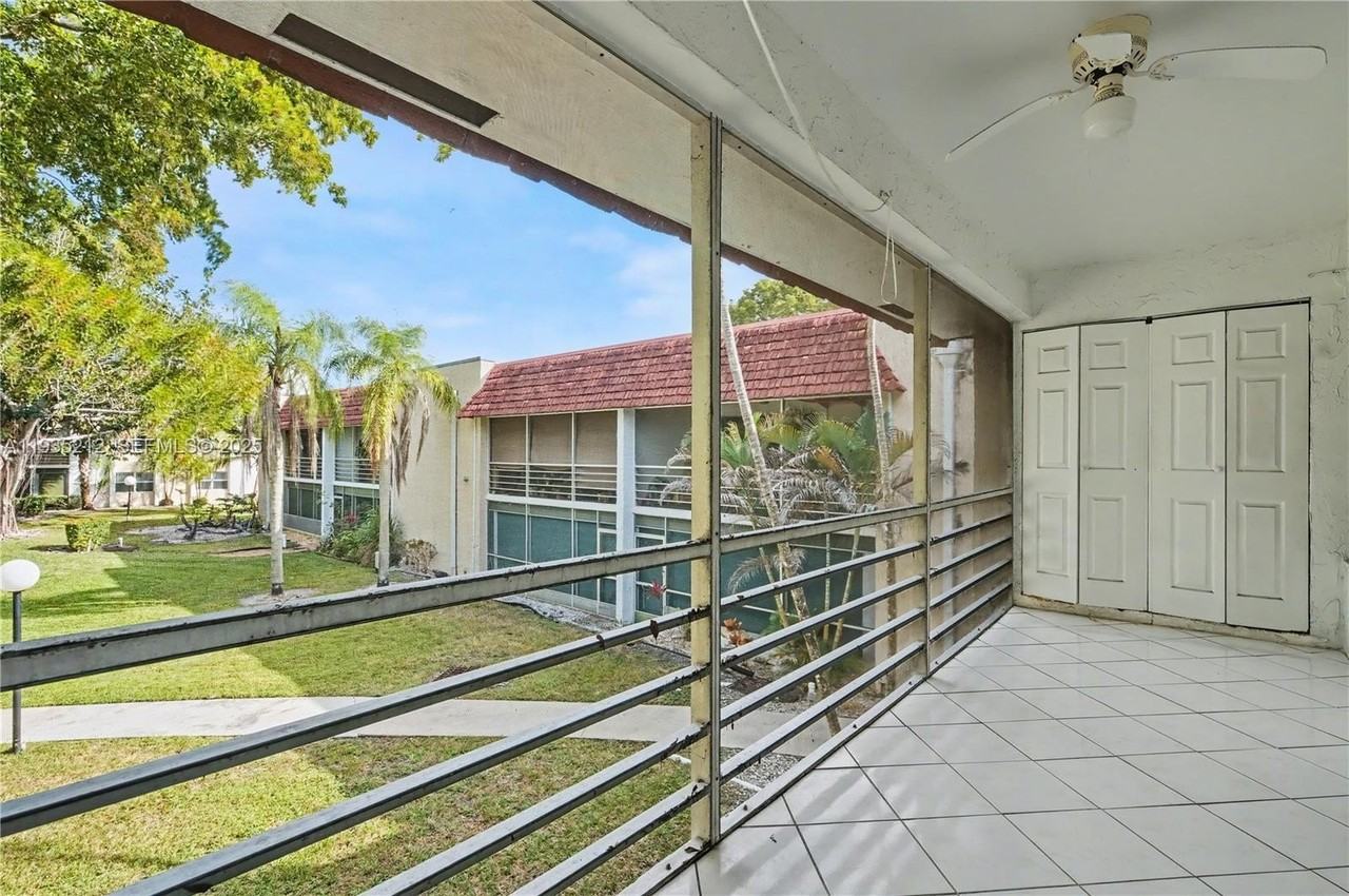 3501 Inverrary Dr #204 - Photo 4 of 16