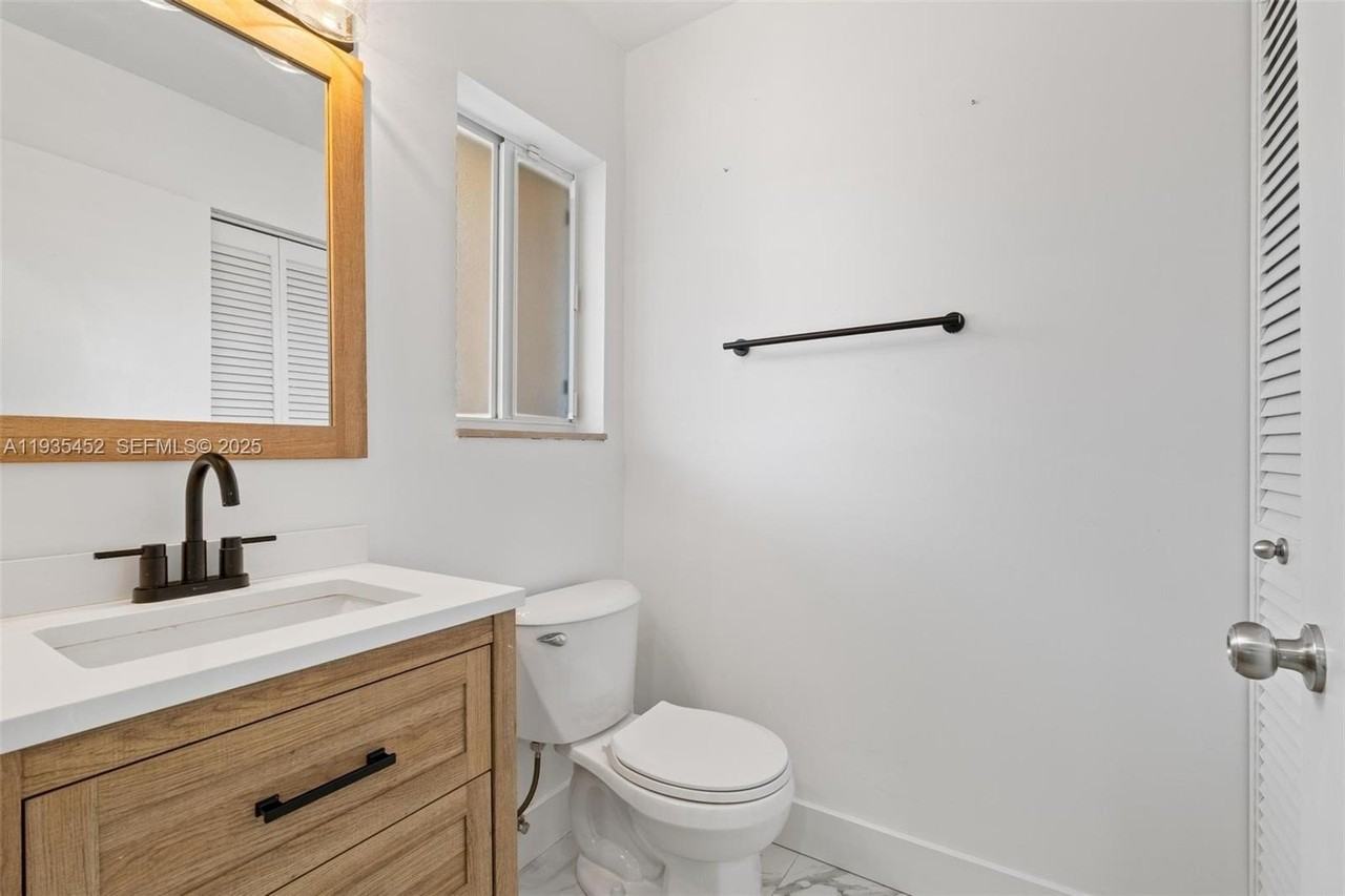 13925 Sw 175th Ter - Photo 7 of 20