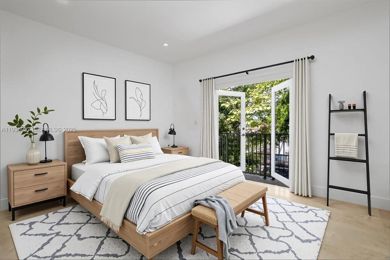 2784 Sw 34th Ave - Photo 7 of 50