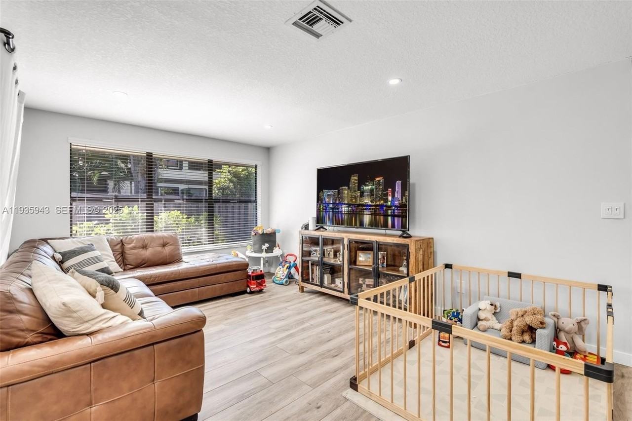 12950 Sw 66th Terrace Dr #12950 - Photo 6 of 16