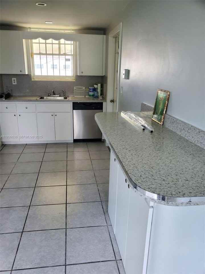 3450 Nw 176th St #0 - Photo 4 of 14