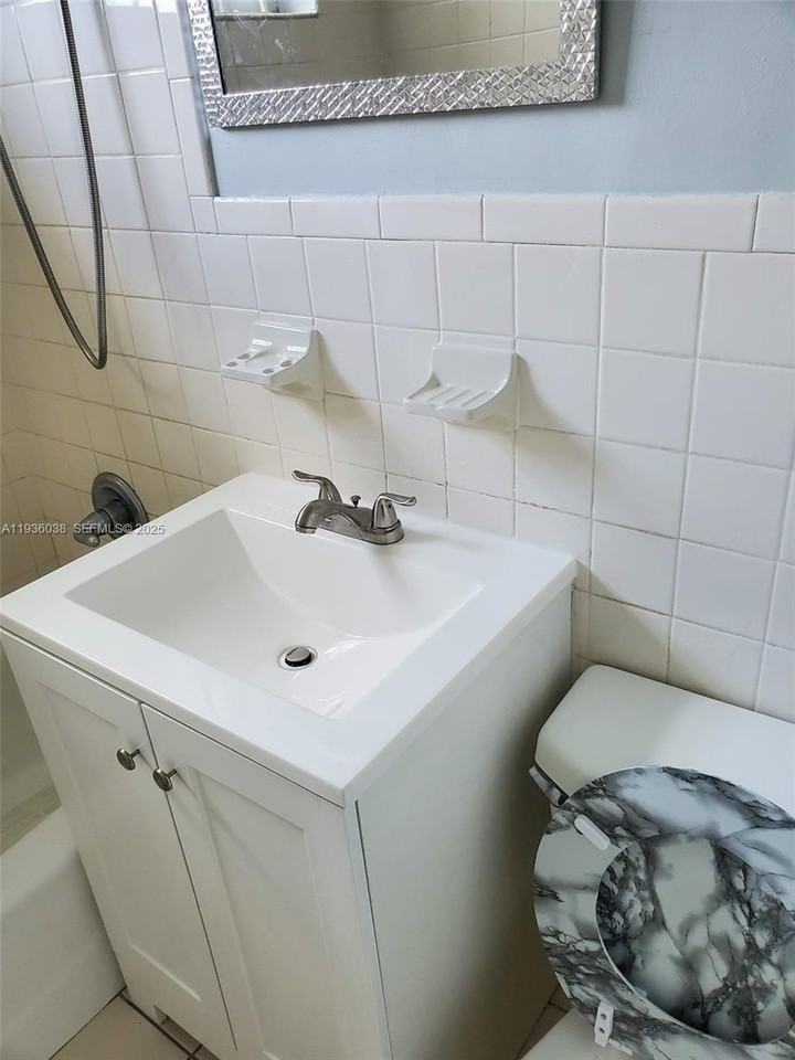 3450 Nw 176th St #0 - Photo 5 of 14